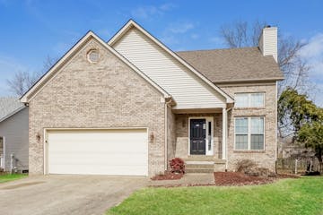 5507 WOODCROSS PL LOUISVILLE, KY 40229